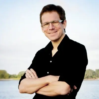 Priv.-Doz.-Dr.-Carsten-Stueer.